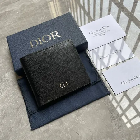 ディオール 折り財布