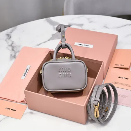 ミュウミュウ キーケース