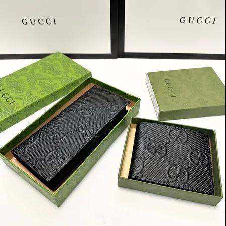 グッチ 折り財布