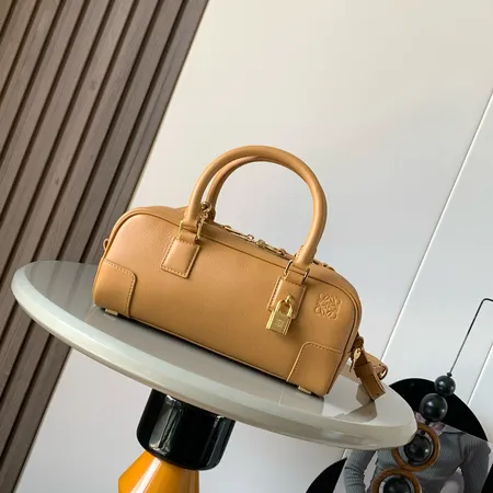 ロエベ キーケース