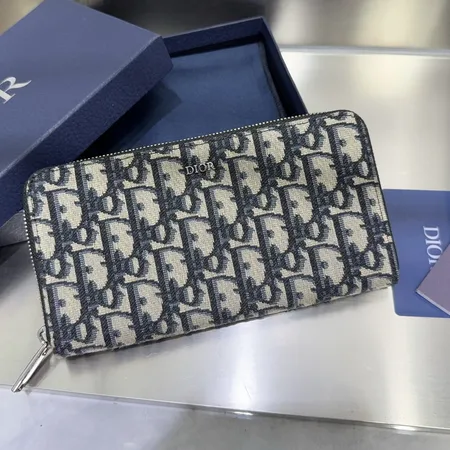 ディオール 長財布