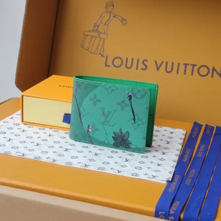ルイヴィトン 折り財布