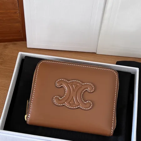 セリーヌ 折り財布