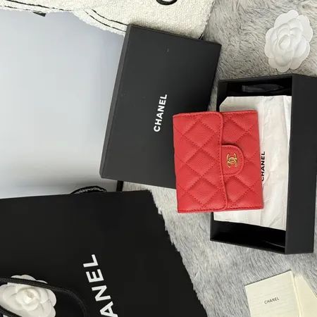 シャネル 折り財布