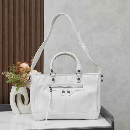 バレンシアガ キーケース