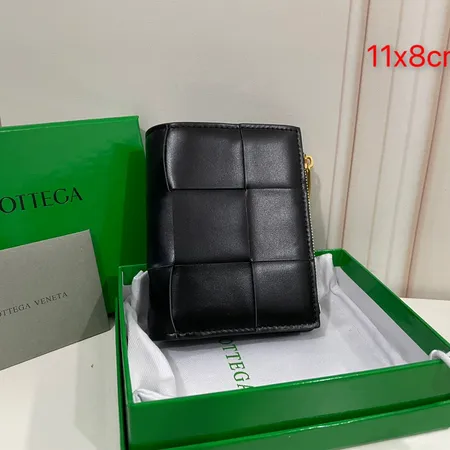 ボッテガ ヴェネタ 折り財布