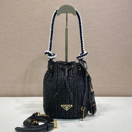 プラダ キーケース