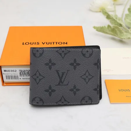 ルイヴィトン 折り財布