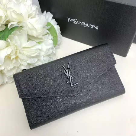 イブサンローラン 長財布