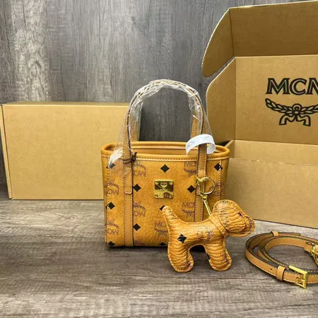 エムシーエム キーケース