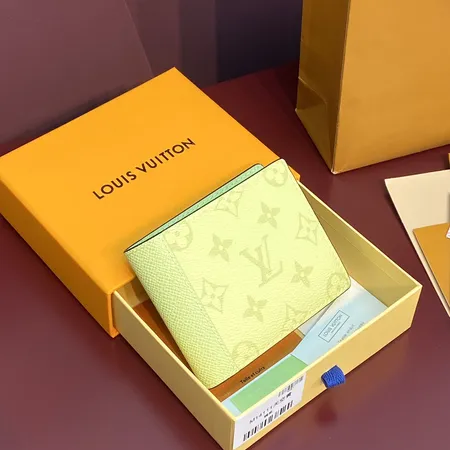 ルイヴィトン 折り財布
