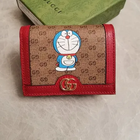 グッチ 折り財布