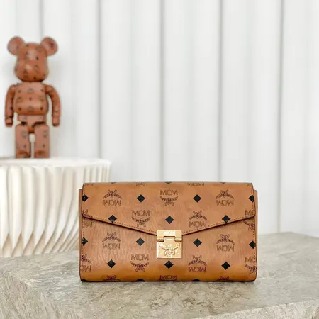 エムシーエム 長財布