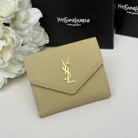 イブサンローラン 折り財布