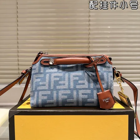 フェンディ キーケース