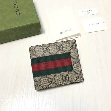 グッチ 折り財布