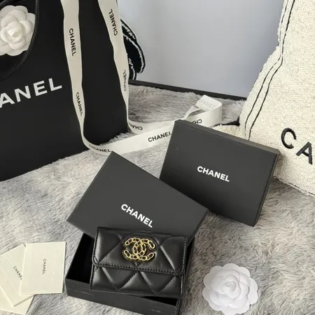 シャネル 名刺入れ