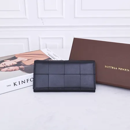 ボッテガ ヴェネタ 長財布