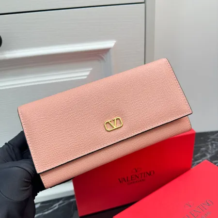 ヴァレンティノ 長財布