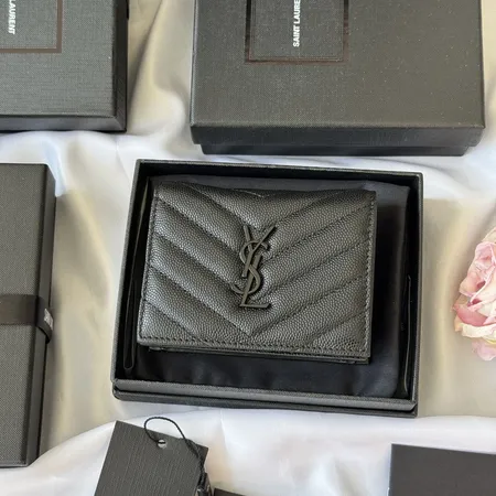 イブサンローラン 折り財布