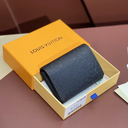 ルイヴィトン 名刺入れ
