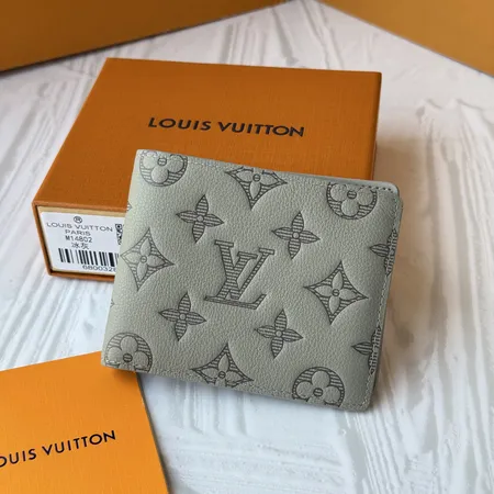 ルイヴィトン 折り財布