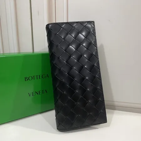 ボッテガ ヴェネタ 長財布