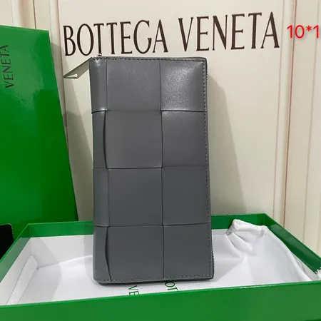 ボッテガ ヴェネタ 長財布
