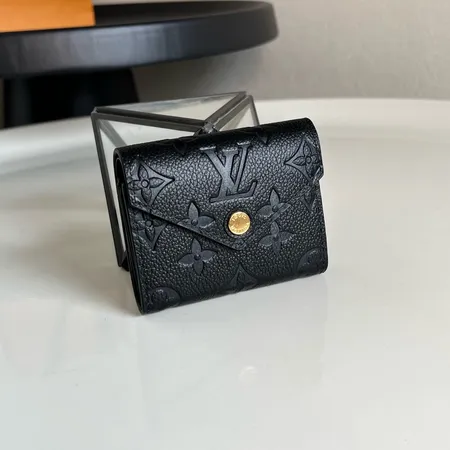 ルイヴィトン 折り財布