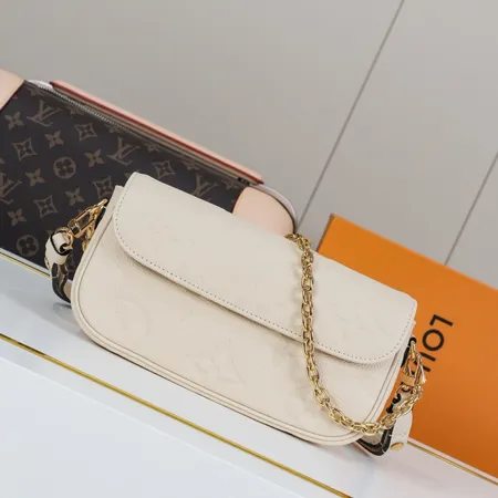 ルイヴィトン キーケース