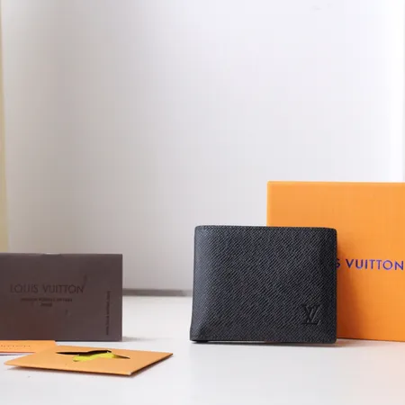 ルイヴィトン 折り財布