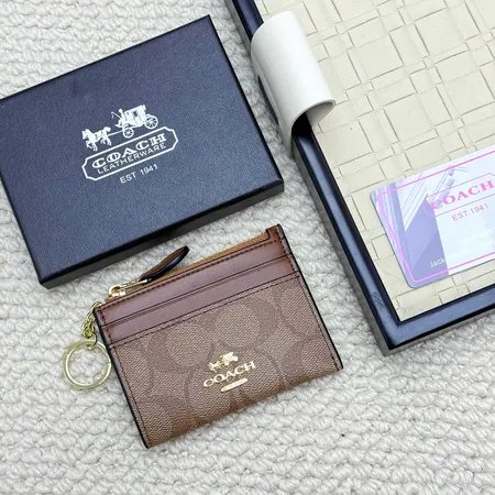 コーチ 長財布