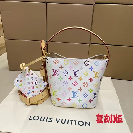 ルイヴィトン キーケース