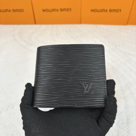 ルイヴィトン 折り財布