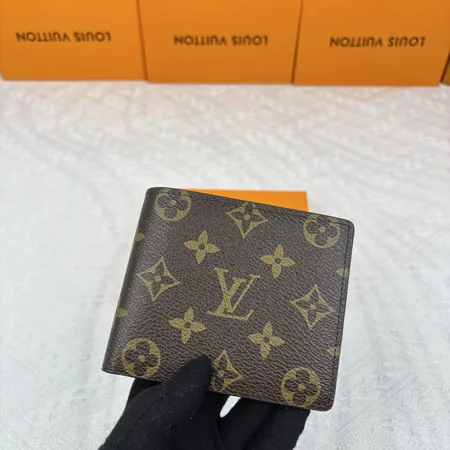 ルイヴィトン 折り財布