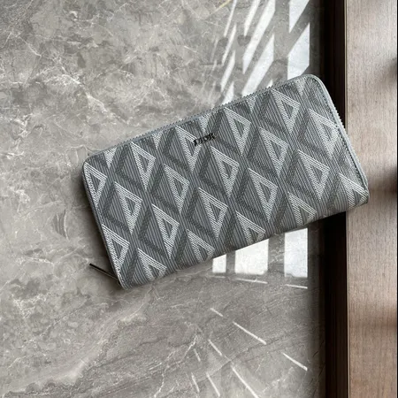 ディオール 長財布