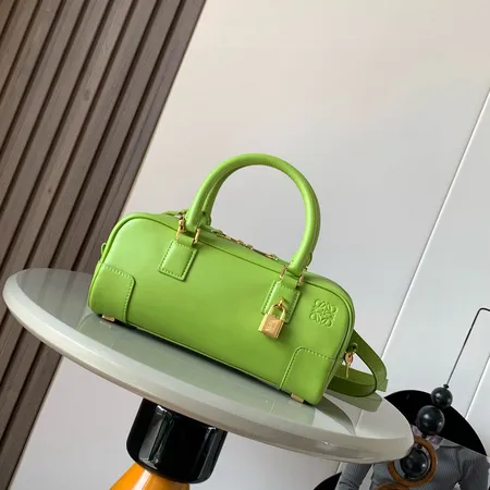 ロエベ キーケース