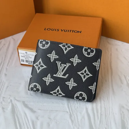 ルイヴィトン 折り財布