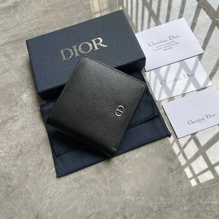 ディオール 折り財布