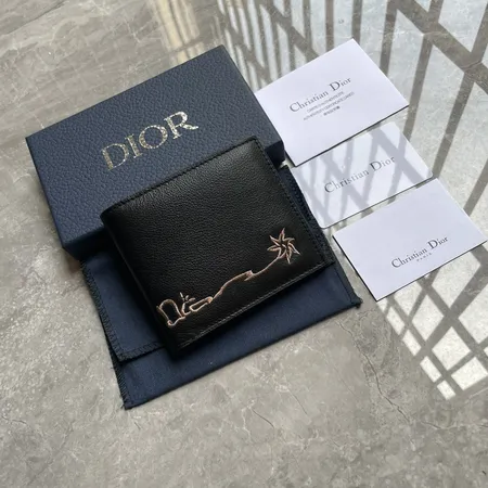 ディオール 折り財布