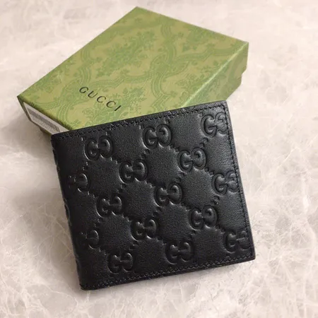 グッチ 折り財布