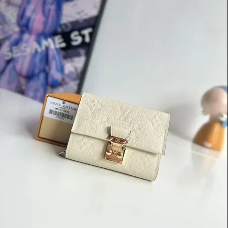 ルイヴィトン 折り財布