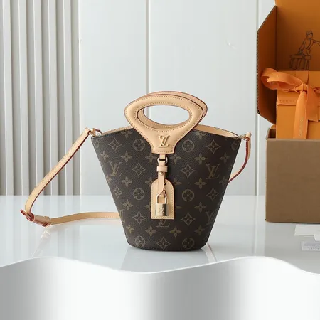 ルイヴィトン キーケース