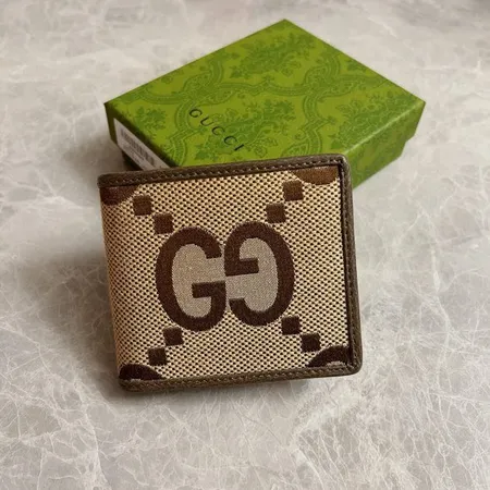 グッチ 折り財布