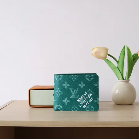 ルイヴィトン 折り財布