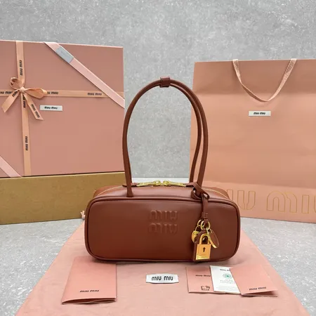 ミュウミュウ キーケース