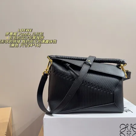 ロエベ キーケース