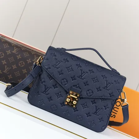 ルイヴィトン キーケース