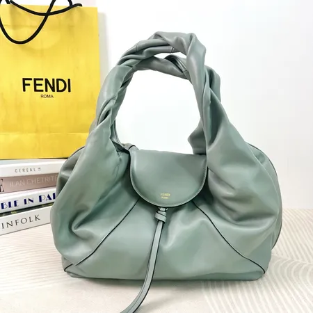 フェンディ キーケース