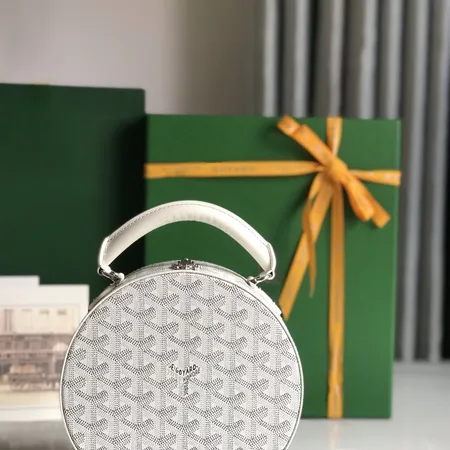 ゴヤール キーケース